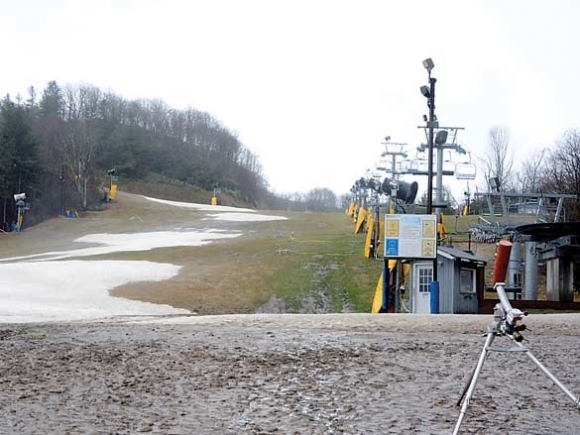 Warm weather forces Cataloochee Ski closure