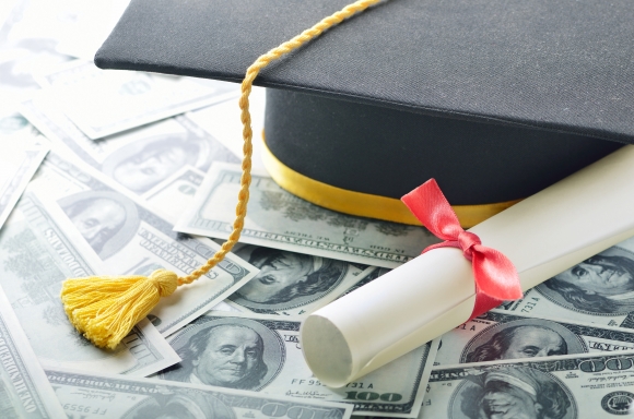 Just Graduated? Don’t Make These Money Mistakes