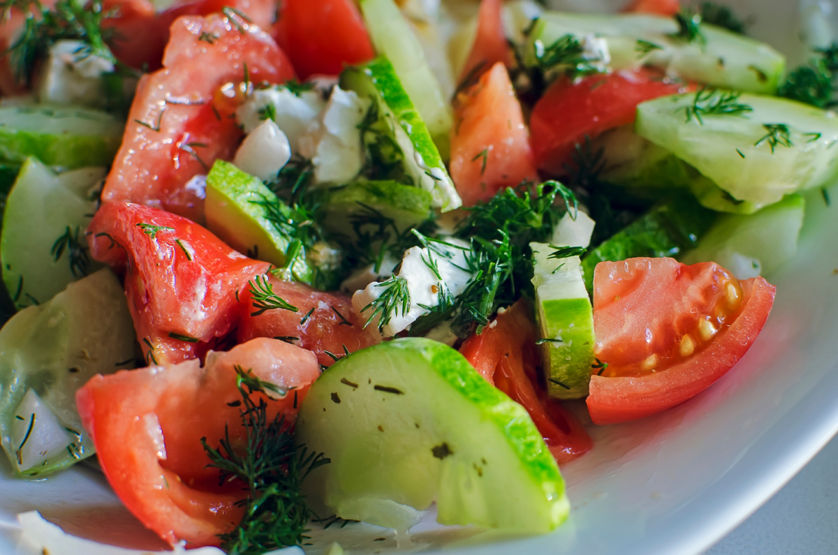 Cucumber, Tomato &amp; Dill Summer Salad