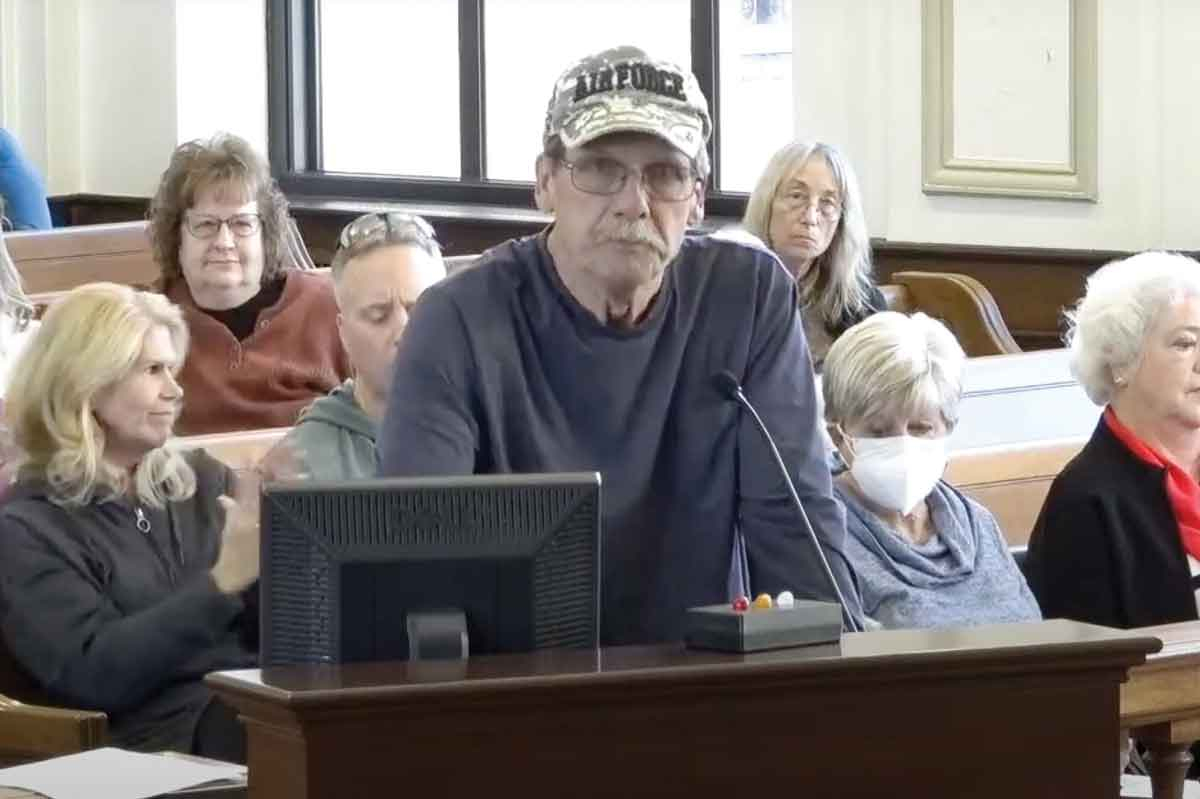 Haywood County resident Eddie Cabe speaks in support of medical freedom during a Feb. 6 meeting. Haywood County government photo