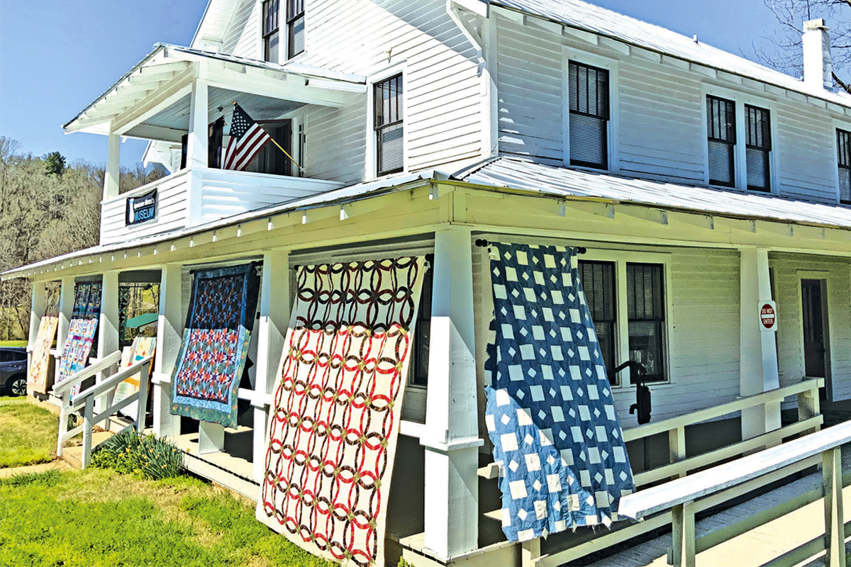'Airing of the Quilts'