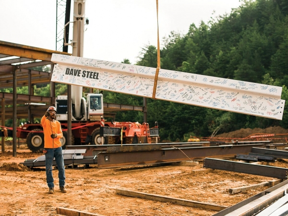 Final beam placed at new hospital