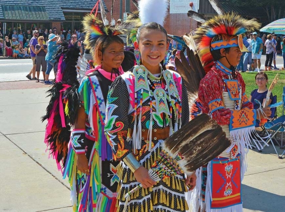 Meet the groups of Folkmoot