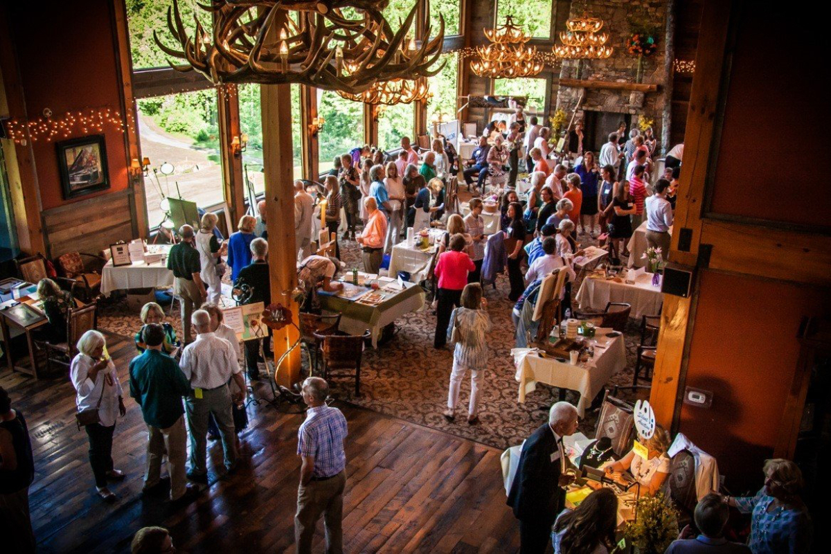 Art fundraiser for local schools