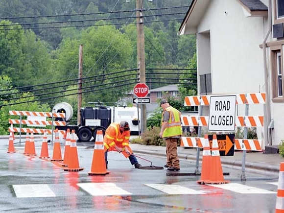 Sinkhole in Sylva causes road closure