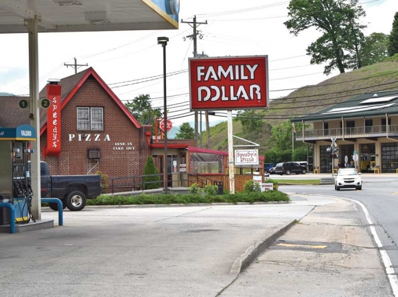 Speedy’s Pizza and the Valero Gas Station &amp; Convenience Store are both on the N.C. Department of Transportation’s preliminary list of businesses that could be displaced. Holly Kays photo