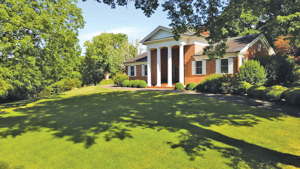  The Higdon property is located across the street from Franklin High School. Zillow photo