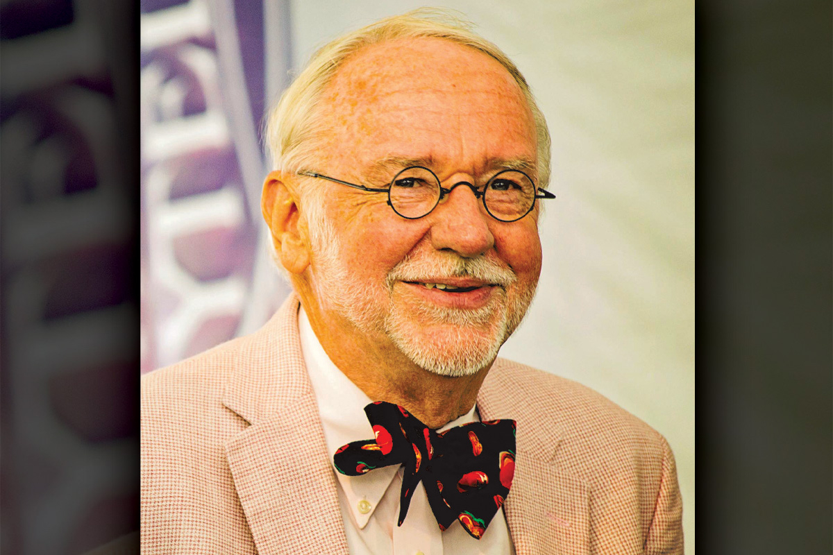 Donald Davis to spin yarns