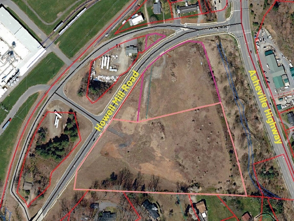 Undeveloped parcels of this size are relatively rare in Haywood County. Haywood GIS photo