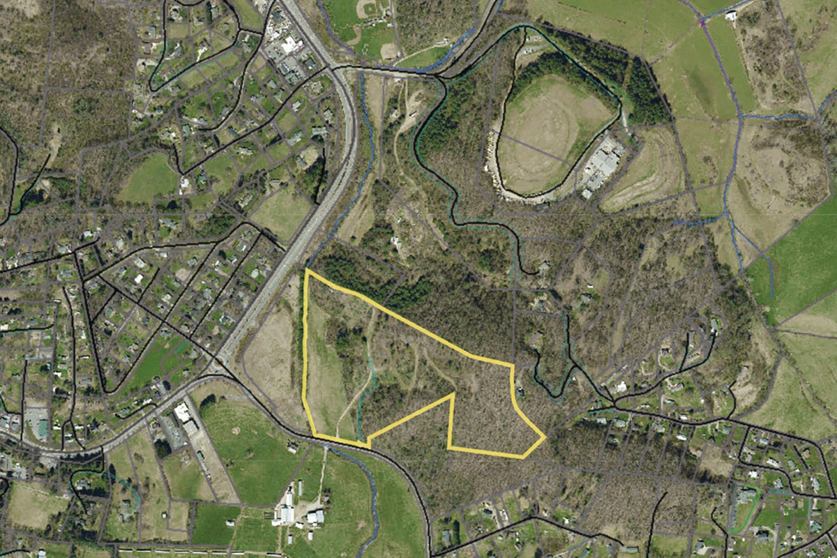 The Crawford parcel off Ratcliff Cove Road, shown here in yellow, is just south of the Francis Farm landfill. Haywood GIS photo