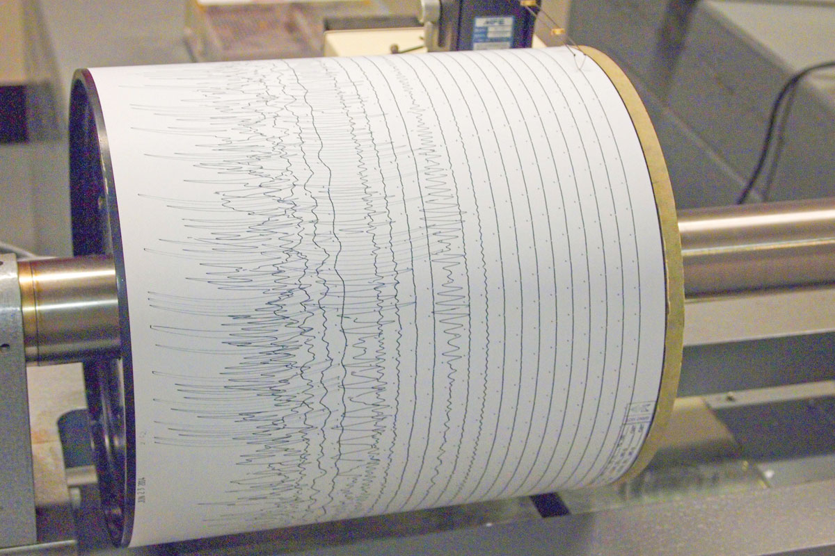 Earthquake rattles WNC