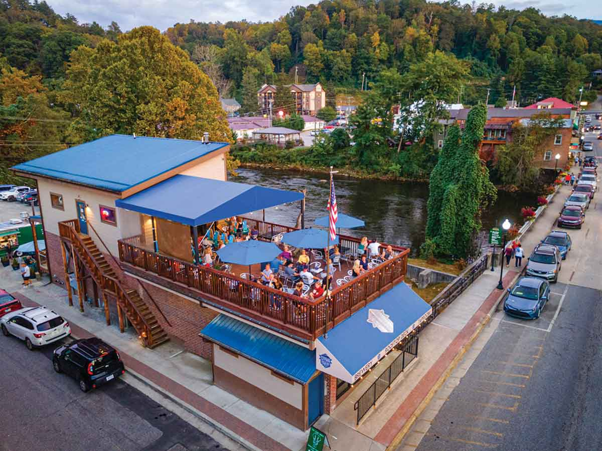 Mountain Layers Brewing is a popular spot for craft ales and conversation in the heart of    downtown Bryson City. (photo: Sean Paul)