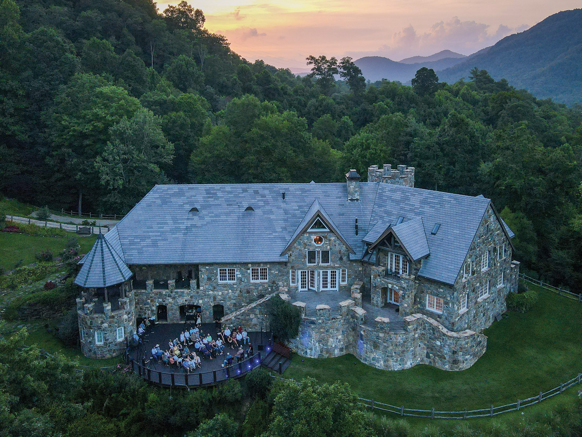 The “Castle Sessions” are an intimate showcase of renowned performers at the Castle Ladyhawke estate in Tuckasegee. (photo: Alanah Lucas, SilverWolf Studios)