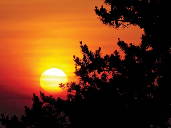 Dawn on the Blue Ridge Parkway. Don Hendershot photo