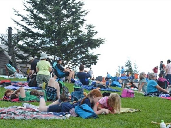 Eighty-six seconds of sunlessness: Eclipse viewers throng to Clingmans Dome