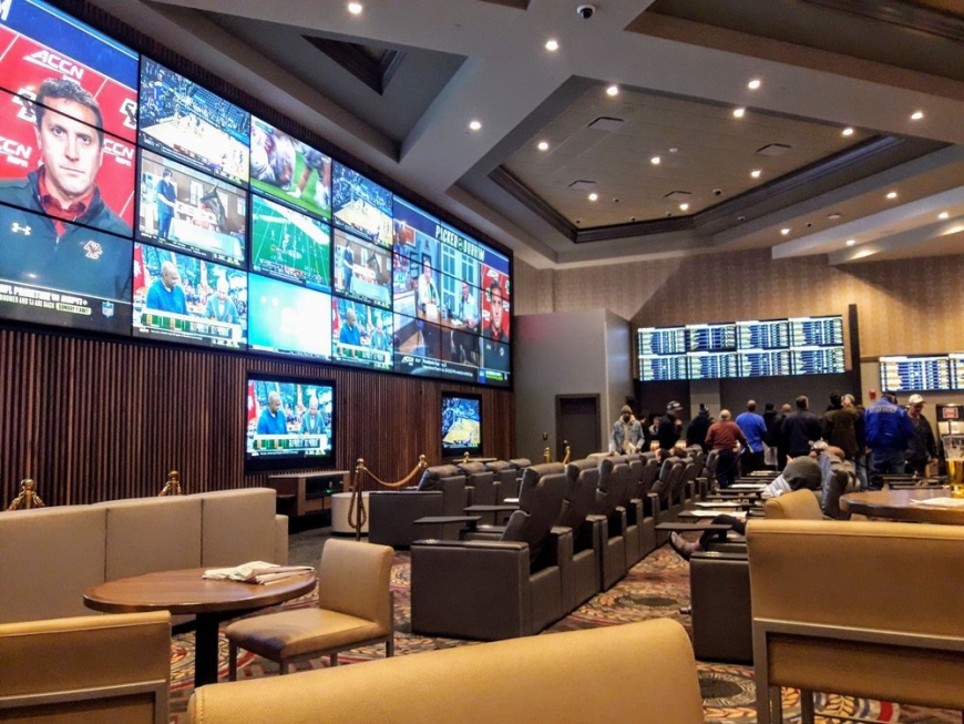 Ceasars Southern Indiana Casino is home to 1,200 slot machines, as well as sports betting, poker and table games. Laurencio Ronquillo photo