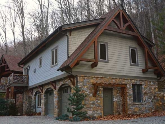 Selling a mountain lifestyle: Haywood housing demand is high but inventory is low