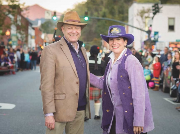 David Belcher and his wife Susan pose during the 2017 Homecoming Parade in downtown Sylva. WCU photo