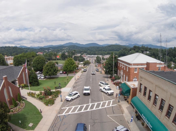 Root + Barrel, a restaurant in downtown Franklin, is requesting the town council’s permission to expand outdoor seating in the alley way between town hall. File photo