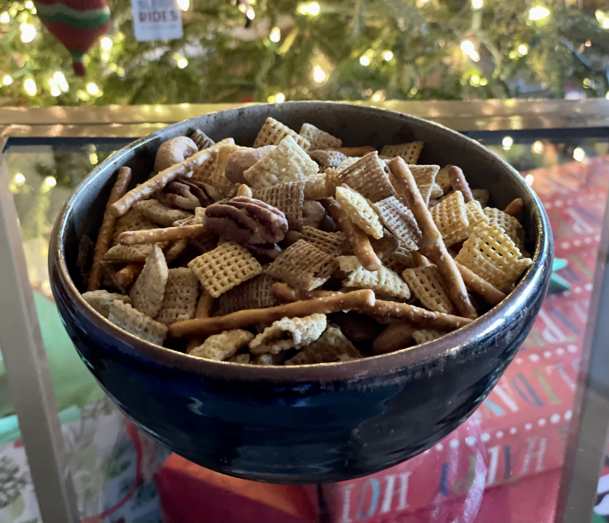 Quick &amp; Easy Holiday Chex Mix