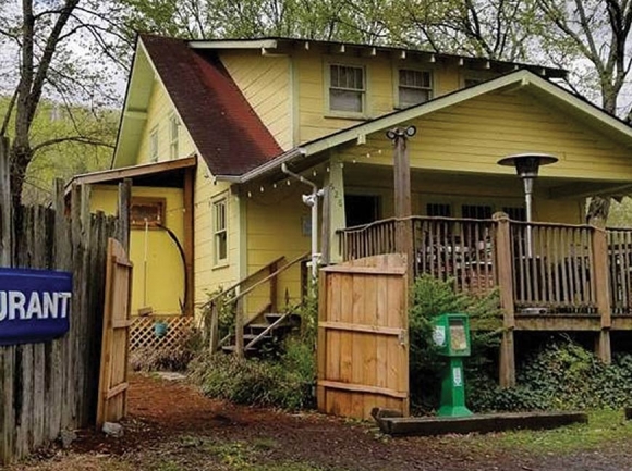 Gathering of the souls: Beloved Sylva restaurant closes doors