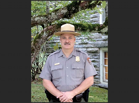 Smokies chief ranger retires