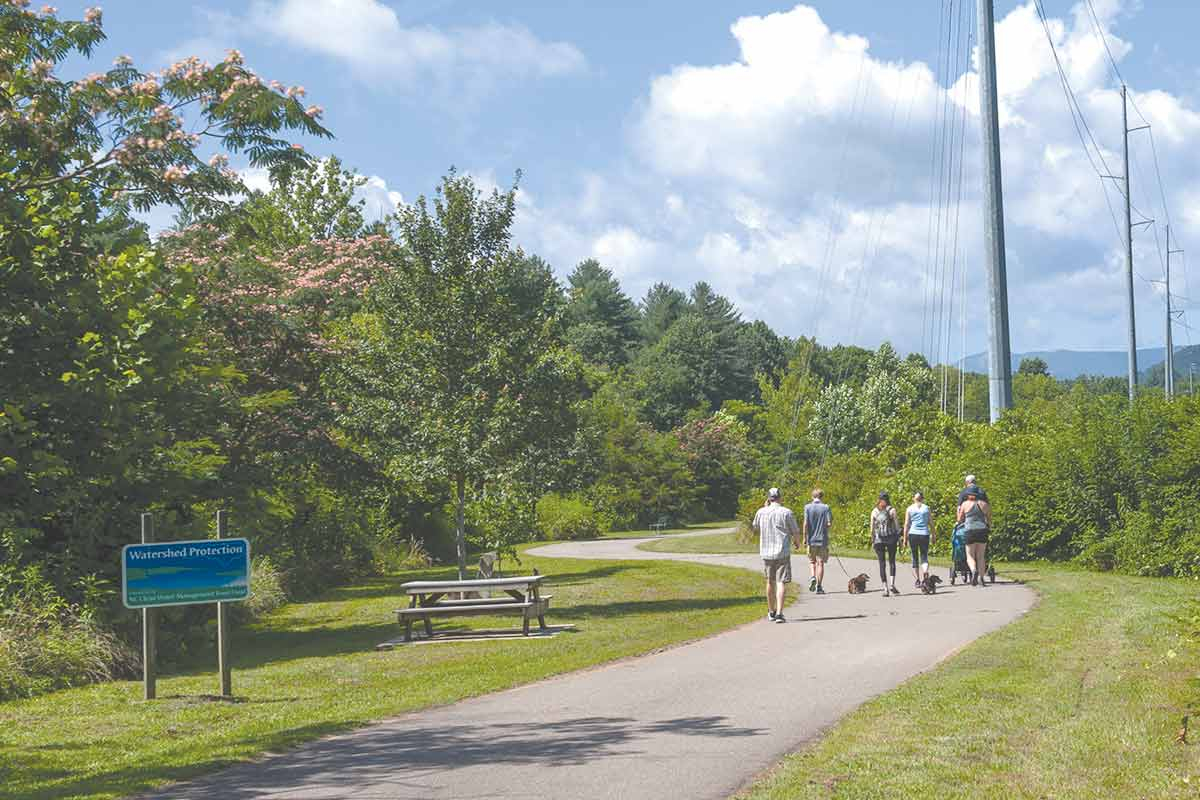 Dedication set for viewing platform