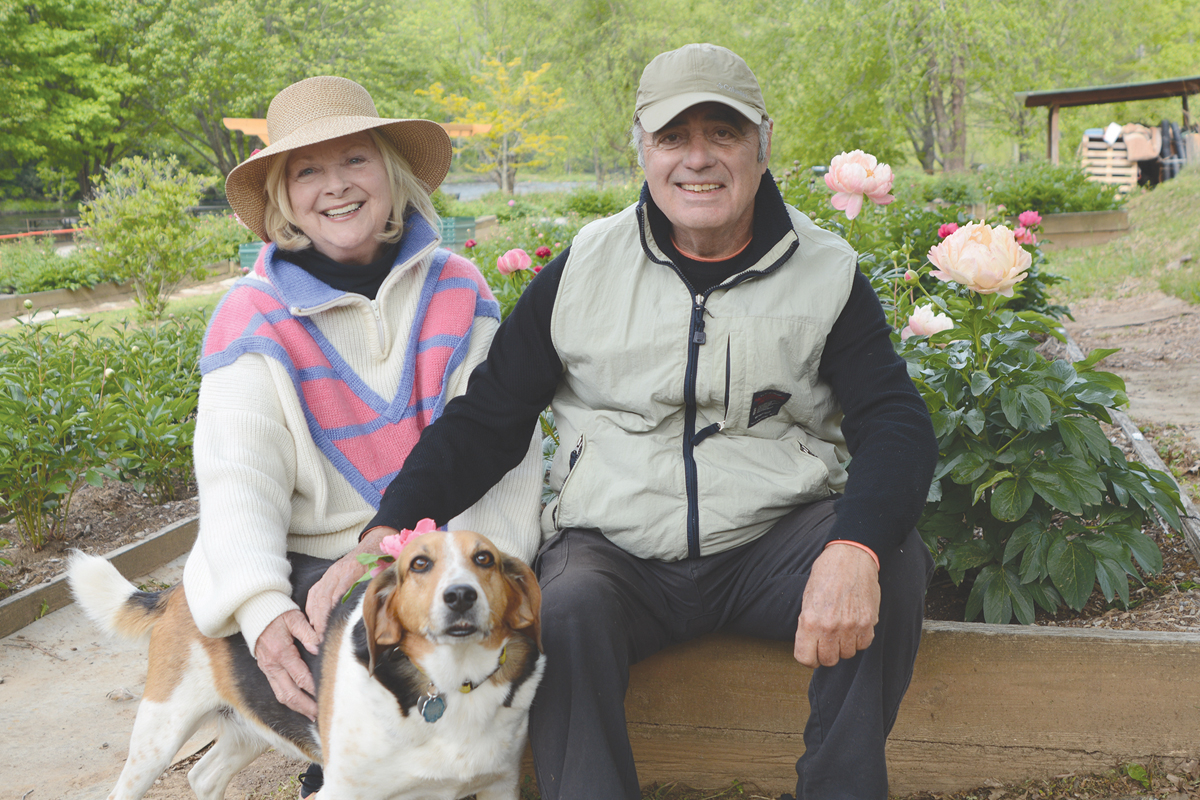 Suzanne Fernandez (left) and Ricardo Fernandez Battini.