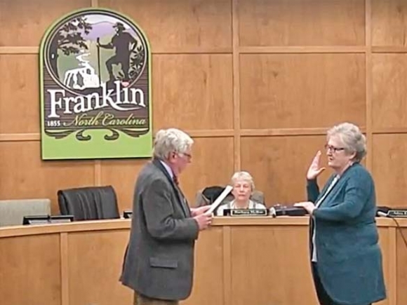 Mashburn to fill late husband’s seat on Franklin board