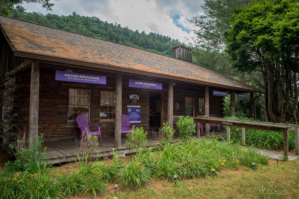 Shannon Swimmer named director of WCU Cherokee Center