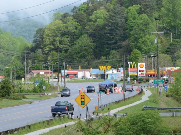 Cars stop at the police checkpoints located at the U.S. 441 entrance to the Qualla Boundary. Checkpoints are no longer in effect as of 10 p.m. May 8. Holly Kays photo