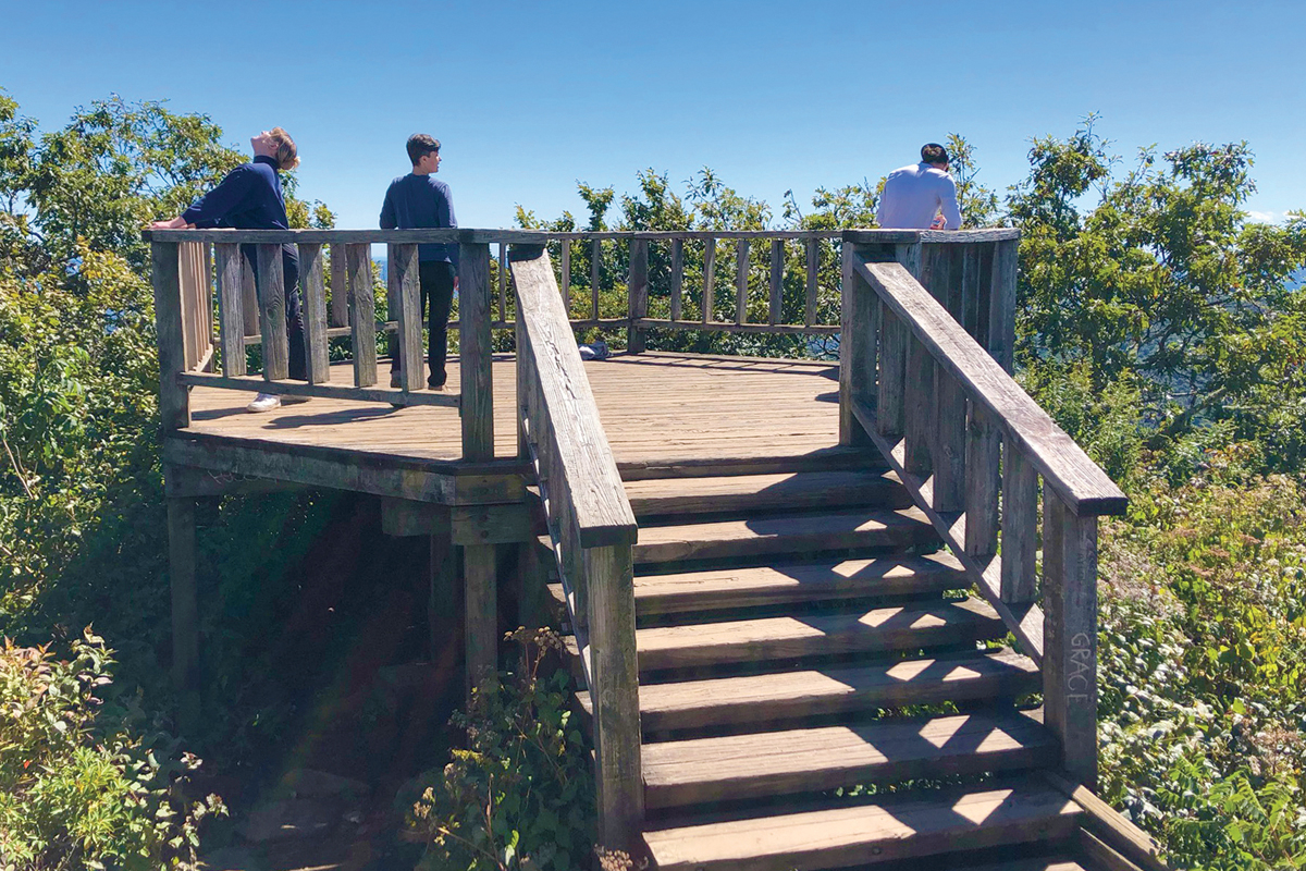 Mount Pisgah  viewing platform.  Blue Ridge Parkway Foundation photo