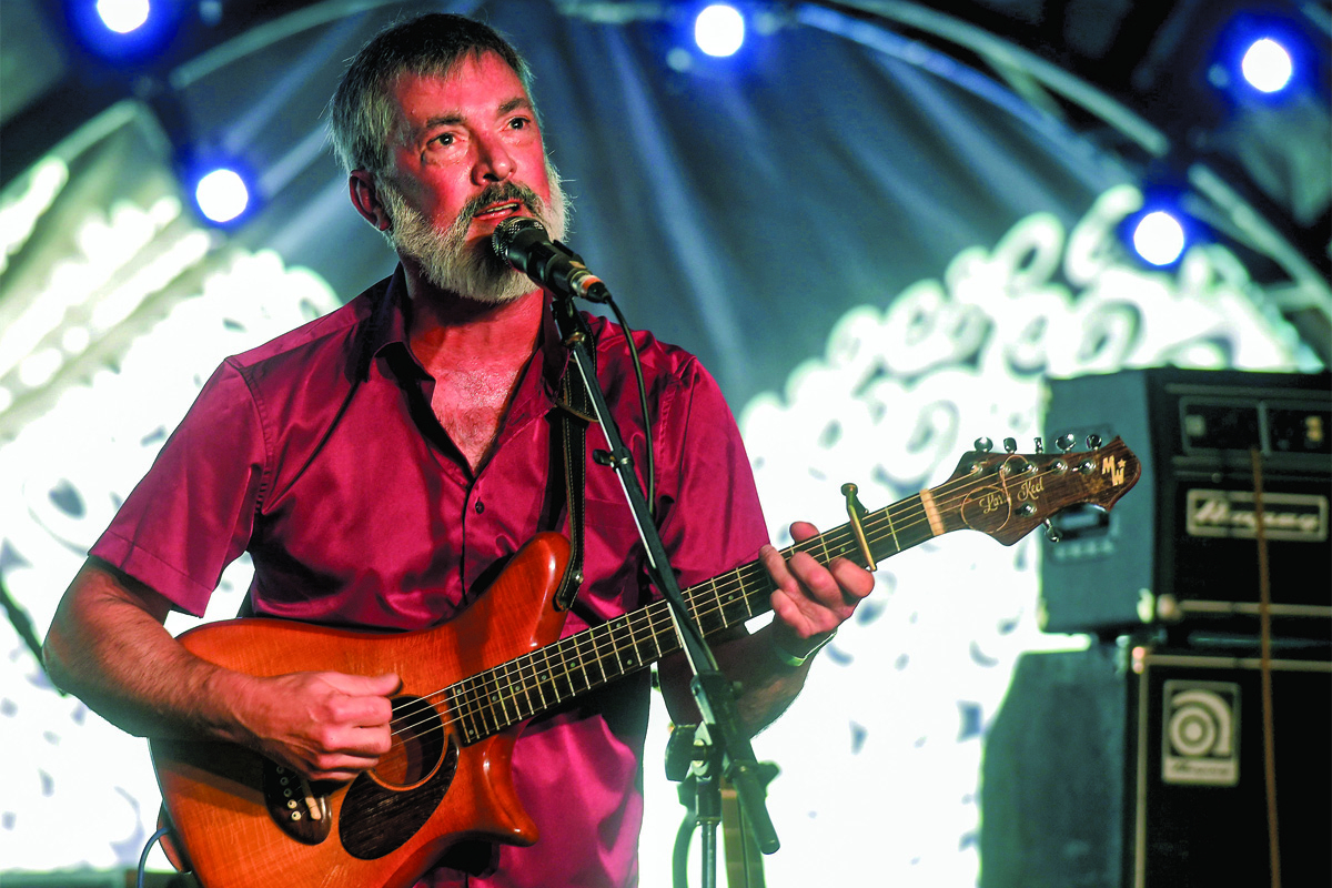 Larry Keel will play Highlands Nov. 9. File photo